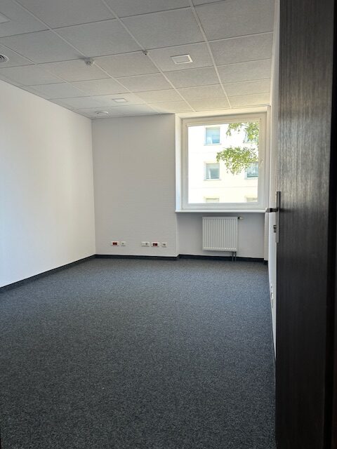 Office premises, A102, 15.96m2