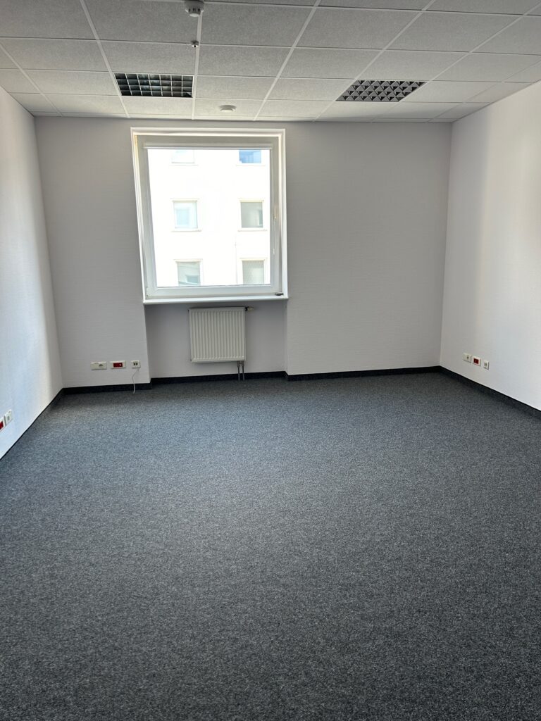 Office premises, C203, 21.5m2