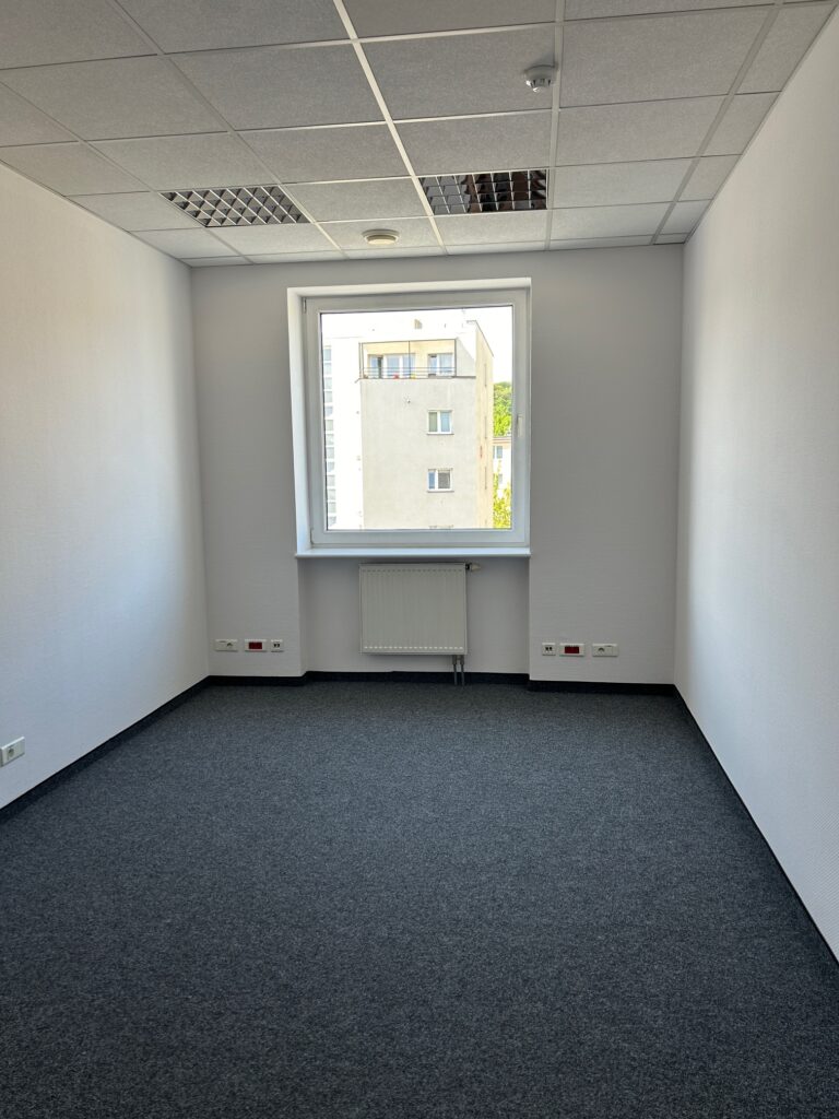 Office premises, C400, 15.76m2